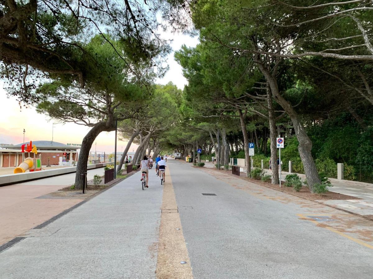 Olaszelmeny Beach Caravans Lignano Sabbiadoro Extérieur photo